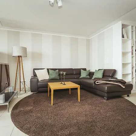 Im S'wirtshaus * פרידריכסהאפן